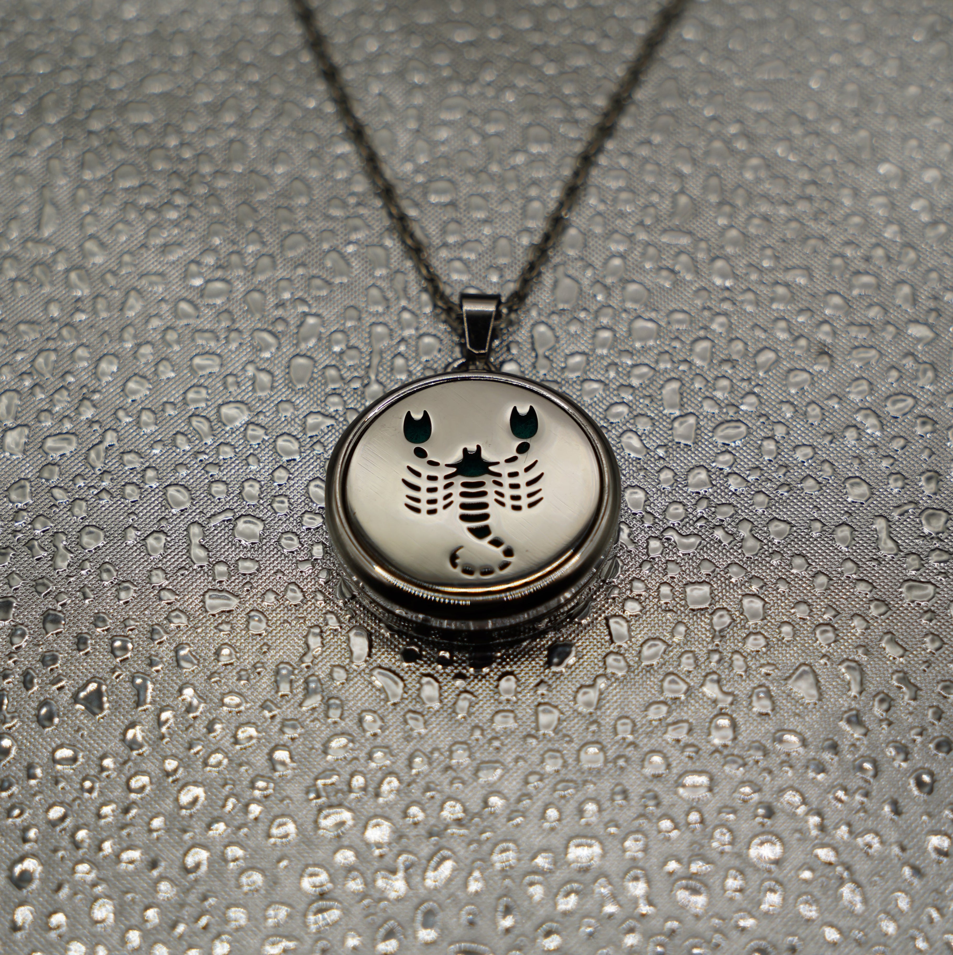 Scorpio – Duftkette